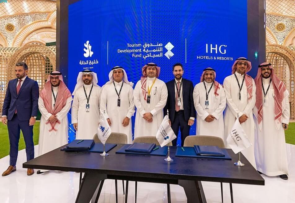 Tourism Development Fund Signs Financing Agreement with Dana Bay Tourism Company to Develop Mixed-use beach Resort Project in the Eastern Province